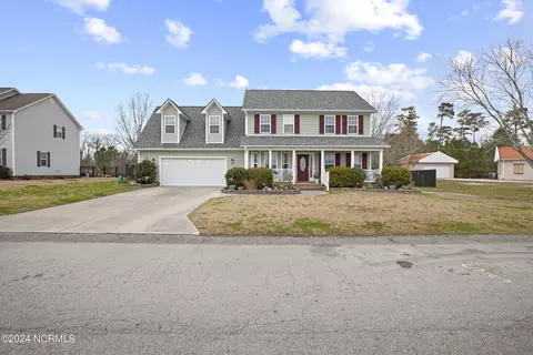 Exterior - 102 Lafitte Dr, Hubert, NC 28539 photo 2 of 21