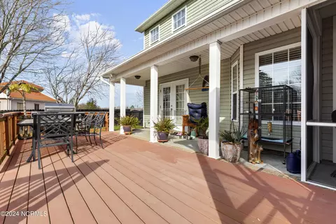 Exterior - 102 Lafitte Dr, Hubert, NC 28539 photo 10 of 21