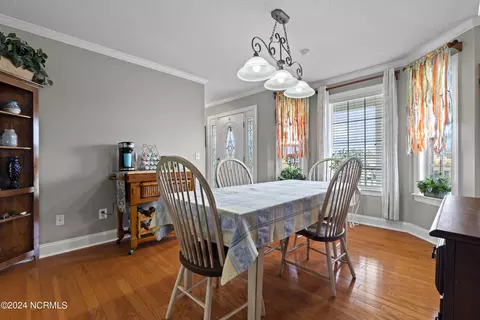 Dining - 102 Lafitte Dr, Hubert, NC 28539 photo 3 of 5