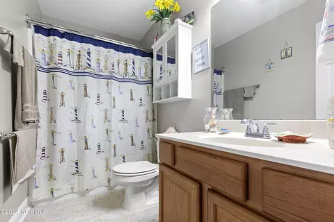 Bath - 102 Lafitte Dr, Hubert, NC 28539 photo 4 of 6