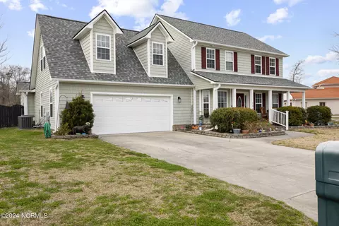 Exterior - 102 Lafitte Dr, Hubert, NC 28539 photo 6 of 21