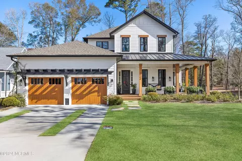 3744 White Cliffs Dr, Castle Hayne, NC 28429