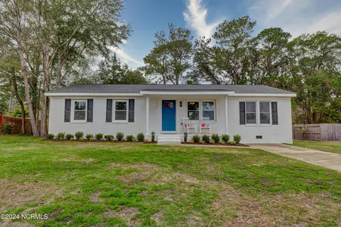 210 El Ogden Dr, Wilmington, NC 28411