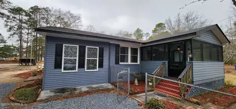 12900 Todd Cir, Laurinburg, NC 28352