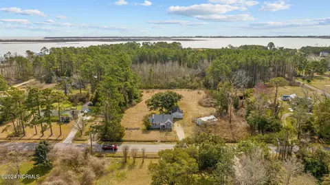 View/Area - 526 Pigott Rd, Gloucester, NC 28528 photo 4 of 9