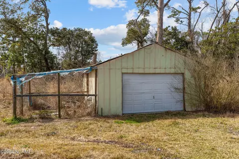 Exterior - 526 Pigott Rd, Gloucester, NC 28528 photo 4 of 6