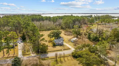 View/Area - 526 Pigott Rd, Gloucester, NC 28528 photo 7 of 9