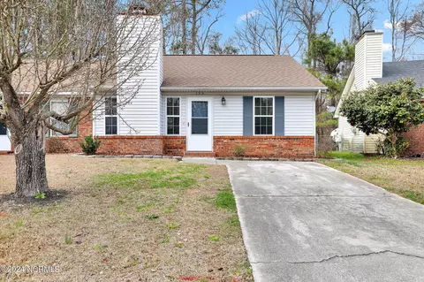 159 Brenda Dr, Jacksonville, NC 28546