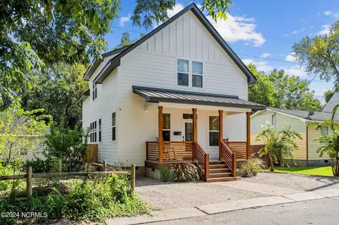 105 Magnolia St, Wilmington, NC 28401