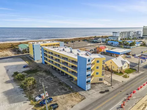302 Canal Dr UNIT 12, Carolina Beach, NC 28428
