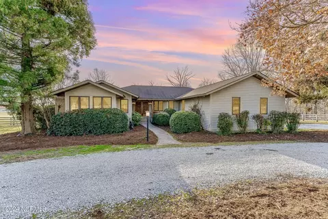 189 Flint Ridge Rd, Siler City, NC 27344
