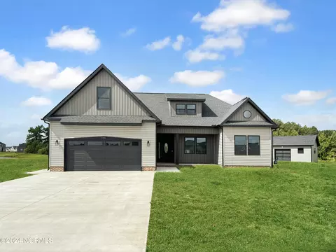 100 Jib Ct, Elizabeth City, NC 27909