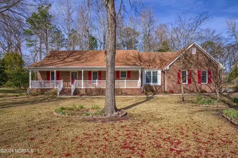 953 Lynchburg Dr, Jacksonville, NC 28546