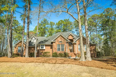 684 Jackeys Creek Ln SE, Leland, NC 28451