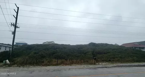 2117 S Shore Dr, Surf City, NC 28445