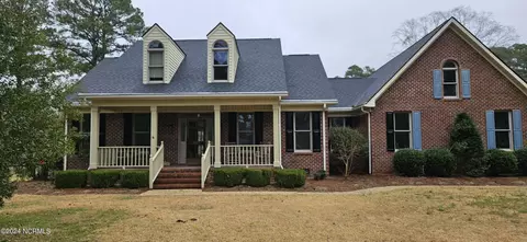 100 Wiley Fox Rd, Clinton, NC 28328