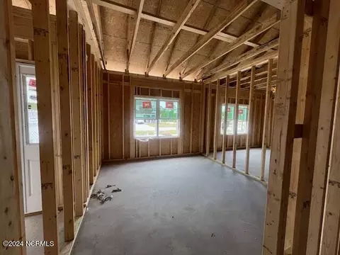 606 Macy Pl, Hubert, NC 28539 photo 12
