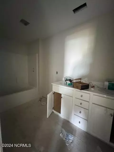604 Macy Pl, Hubert, NC 28539 photo 10