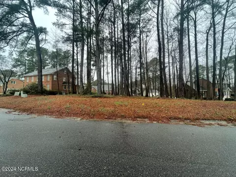 2910 Cornwallis Rd, Kinston, NC 28504