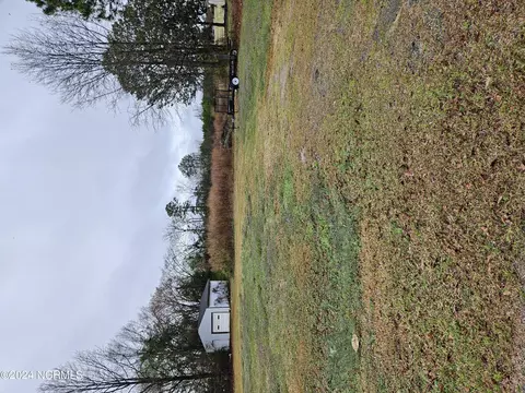 106 Oak Knoll Dr, Goldsboro, NC 27530