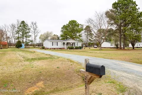 205 Bent Tree Ln, Dunn, NC 28334 photo 2