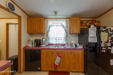 205 Bent Tree Ln, Dunn, NC 28334 photo 11
