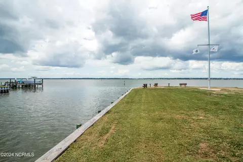 View/Area - 259 Oakleaf Dr, Pine Knoll Shores, NC 28512 photo 18 of 21