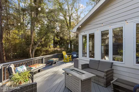 Exterior - 259 Oakleaf Dr, Pine Knoll Shores, NC 28512 photo 9 of 21