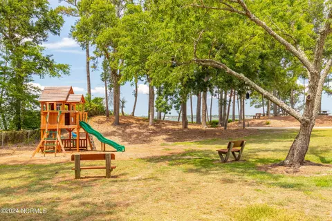Exterior - 259 Oakleaf Dr, Pine Knoll Shores, NC 28512 photo 18 of 21