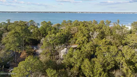 View/Area - 259 Oakleaf Dr, Pine Knoll Shores, NC 28512 photo 2 of 21