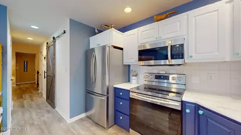 Kitchen - 259 Oakleaf Dr, Pine Knoll Shores, NC 28512 photo 5 of 5