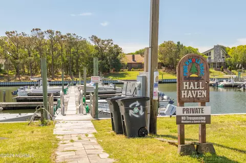 View/Area - 259 Oakleaf Dr, Pine Knoll Shores, NC 28512 photo 16 of 21