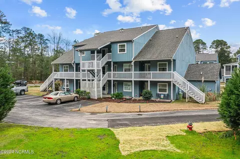 24 Boundaryline Dr NW #H, Calabash, NC 28467