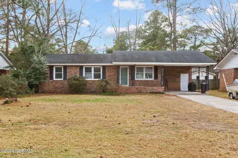 407 College Ave, Washington, NC 27889