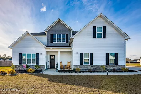 321 Naval Store Dr, Jacksonville, NC 28546