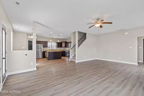904 Haystack Ln, Jacksonville, NC 28546 photo 9