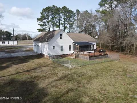 Exterior - 723 Nobles Mill Rd, Deep Run, NC 28525 photo 5 of 8