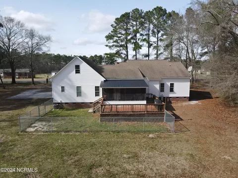 Exterior - 723 Nobles Mill Rd, Deep Run, NC 28525 photo 6 of 8
