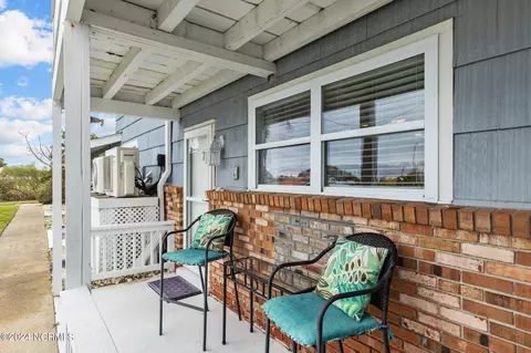 109 Cedar Ln #7, Cedar Point, NC 28584