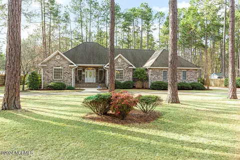 601 Sun Rd, Aberdeen, NC 28315