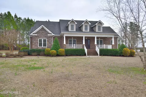 701 Gadwall Ct, Nashville, NC 27856