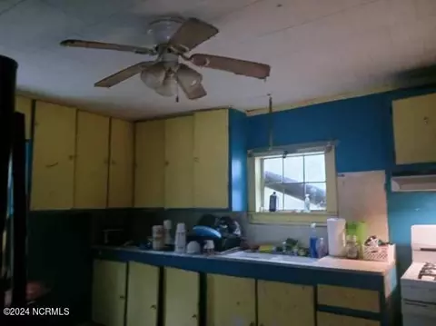 3094 Gray Rd, Chocowinity, NC 27817 photo 7