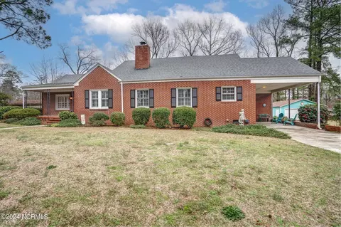 105 School St, Pinetops, NC 27864