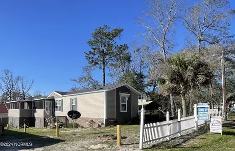 2875 Pirate Ln SW, Supply, NC 28462