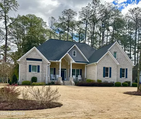 103 Woodberry Dr, Greenville, NC 27858