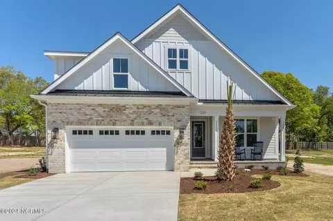 1229 Rockhill Rd, Castle Hayne, NC 28429