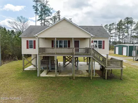 115 Strawhorn Creek Rd, Aurora, NC 27806