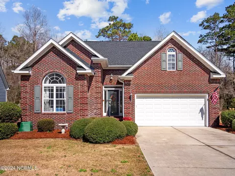1112 Mill Run Rd, Sneads Ferry, NC 28460