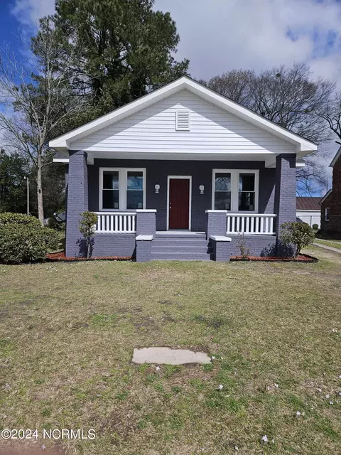 104 E Highland Ave, Kinston, NC 28501