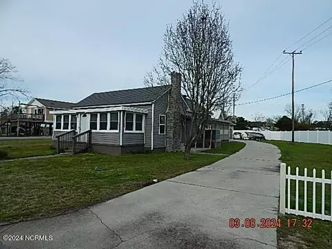 1306 N B St, New Bern, NC 28560